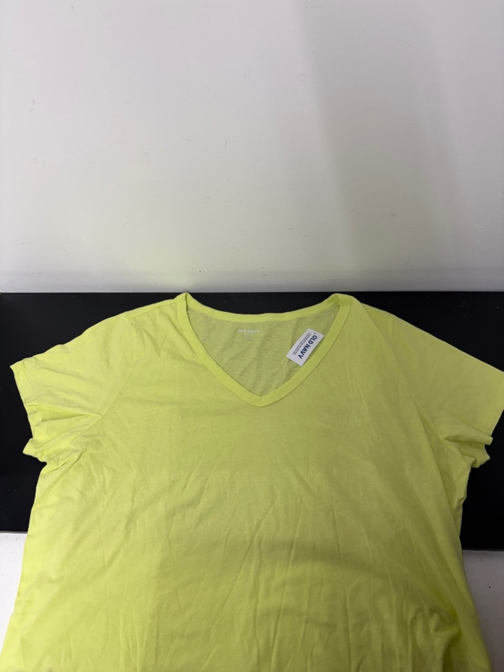 Old Navy Everywear Short Sleeve Lime Green V-Neck T-Shirt Women’s Size XL